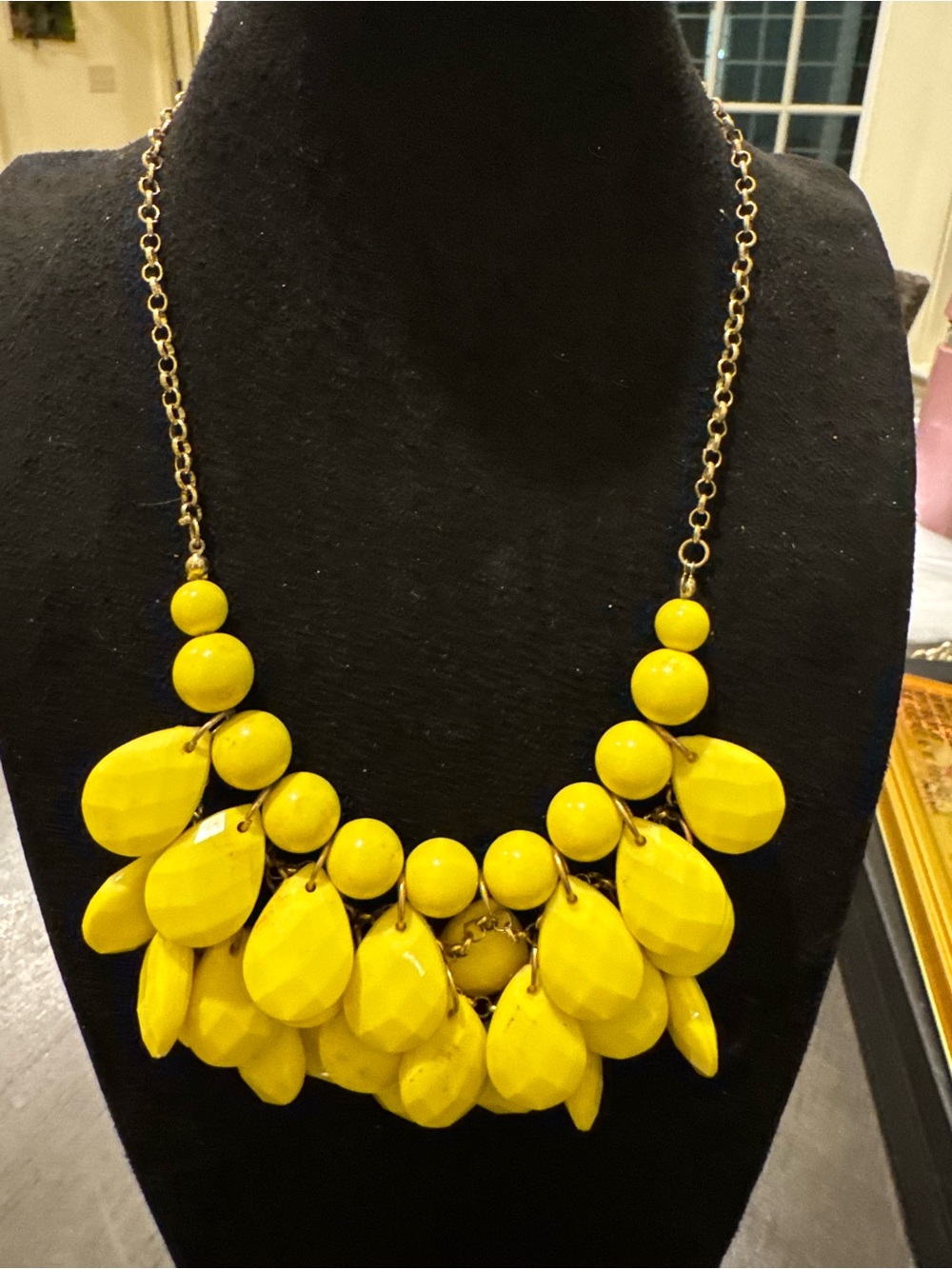 Yellow Teardrop Beaded Bib Statement Necklace Gold Tone Chunky Fashion Jewelry